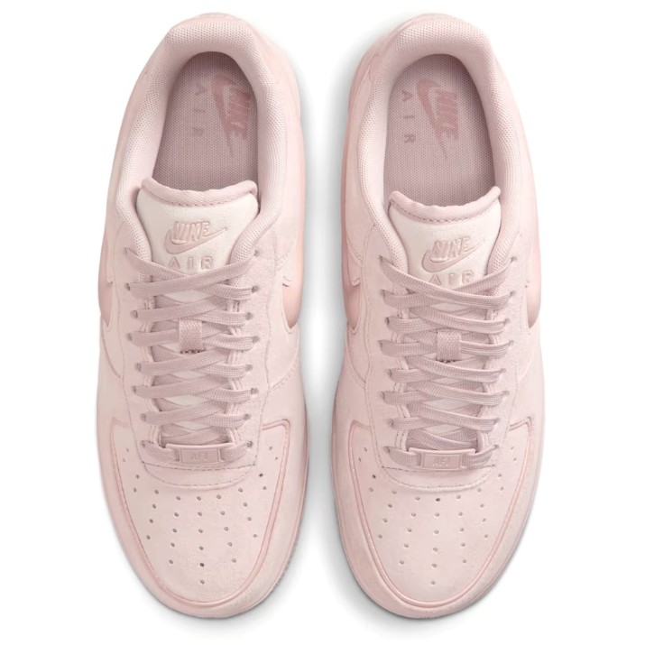Ghete pentru dame Nike Air Force 1 07 Silt Red/Particle Pink, s.37.5