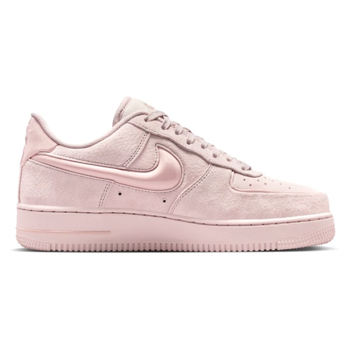 Кеды женские Nike Air Force 1 07 Silt Red/Particle Pink, s.40.5