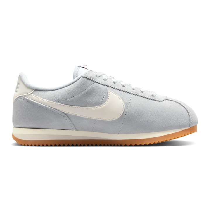 Adidași pentru dame Nike Cortez Light Smoke Grey/Sail/Gum Light Brown/Light Orewood Brown, s.37.5