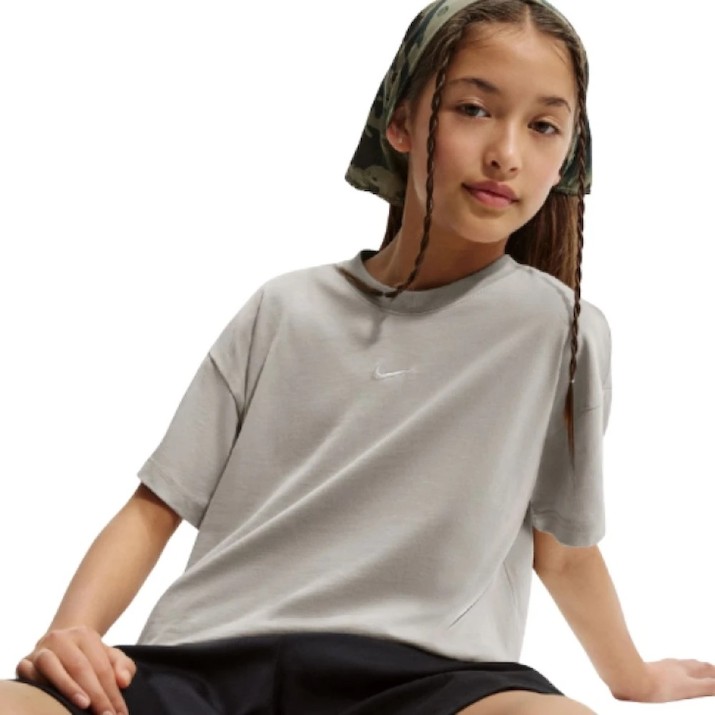 Детская футболка Nike Sportswear Essential Cream II, s.XS