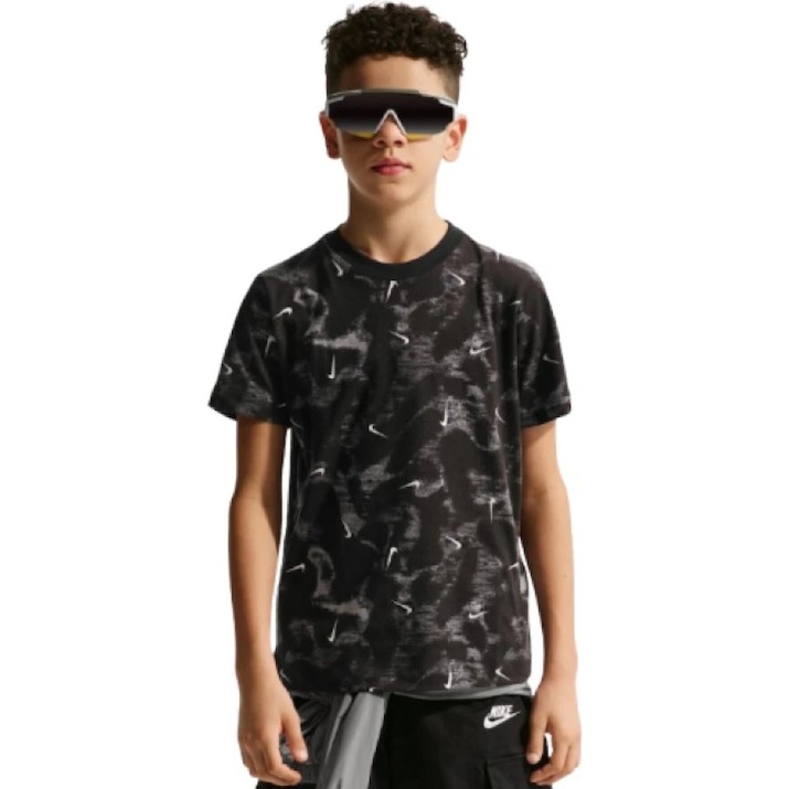 Детская футболка Nike Sportswear Kids T-Shirt Black/White, s.M