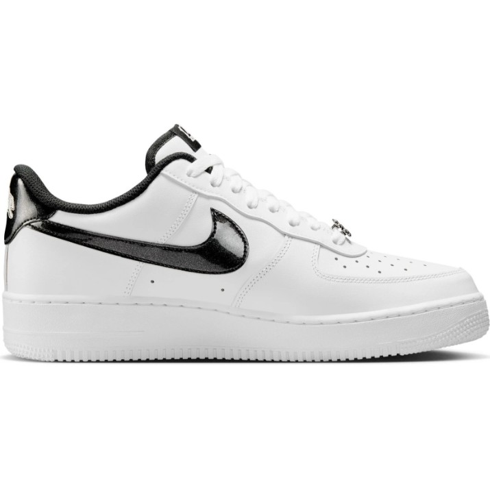 Кеды мужские Nike Air Force 1 07 Lv8 White/Black, s.42.5