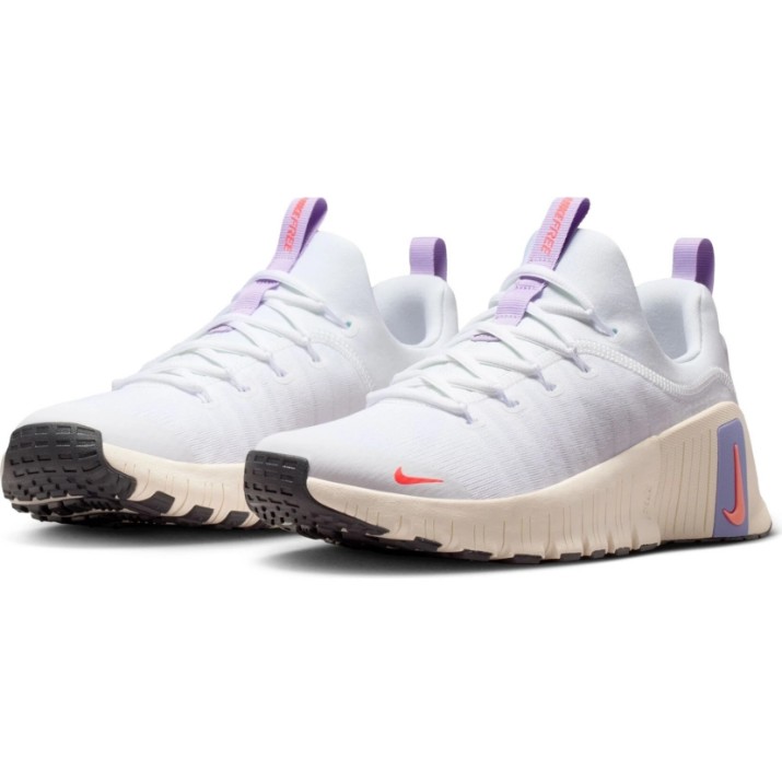 Кроссовки женские Nike Free Metcon 6 White/Violet Mist/Chalk/Hot, s.36