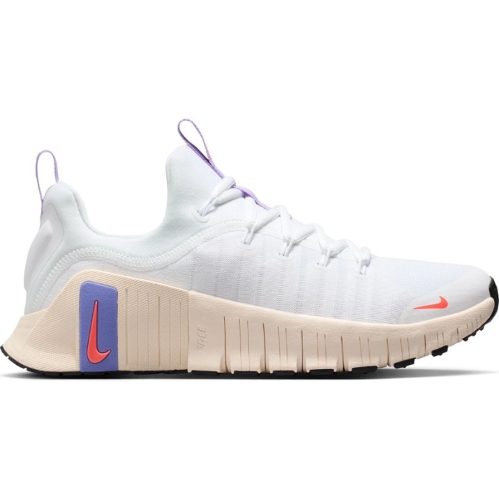 Adidași pentru dame Nike Free Metcon 6 White/Violet Mist/Chalk/Hot, s.37.5
