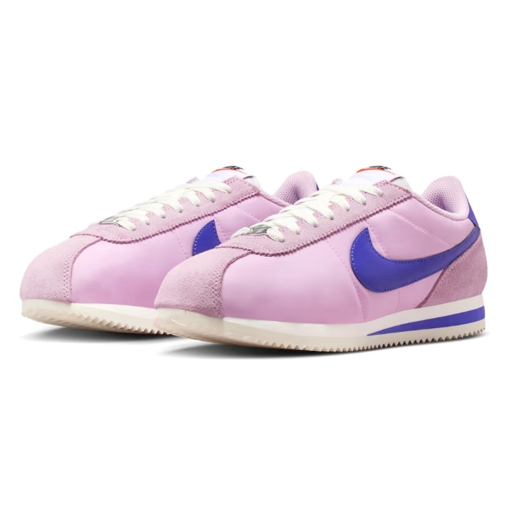 Adidași pentru dame Nike Cortez Textile Light Arctic Pink/Sail/Paramount Blue, s.36