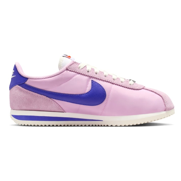 Adidași pentru dame Nike Cortez Textile Light Arctic Pink/Sail/Paramount Blue, s.38.5