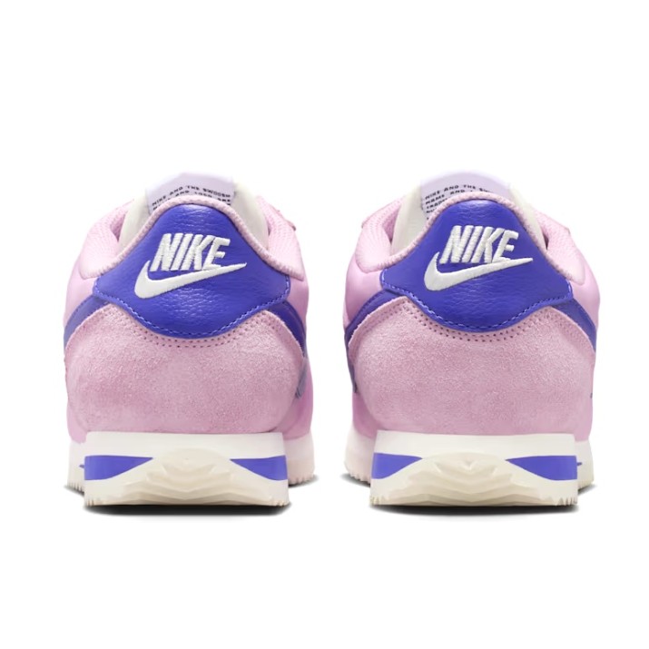 Adidași pentru dame Nike Cortez Textile Light Arctic Pink/Sail/Paramount Blue, s.38.5