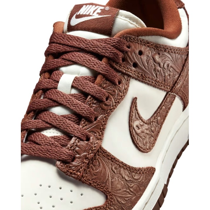 Ghete pentru dame Nike Dunk Low Sail/Metallic Gold/Fauna Brown, s.38