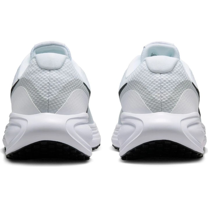 Кроссовки мужские Nike Revolution 8 Mens Road Running White/Pure Platinum/Black, s.46