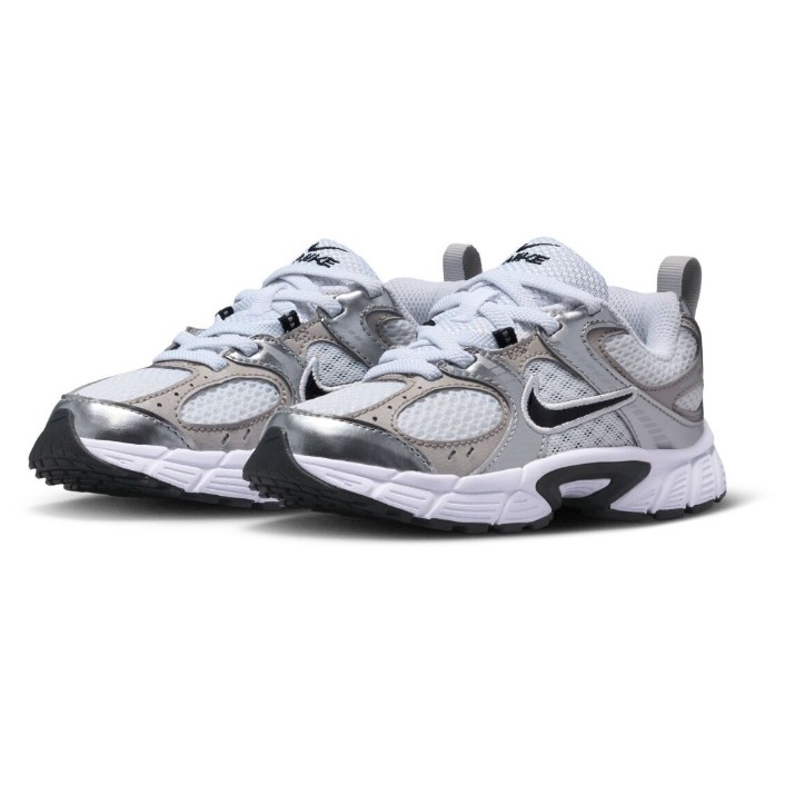 Кроссовки детские Nike V5 Rnr White/Vast Grey/College Grey/Black, s.31.5