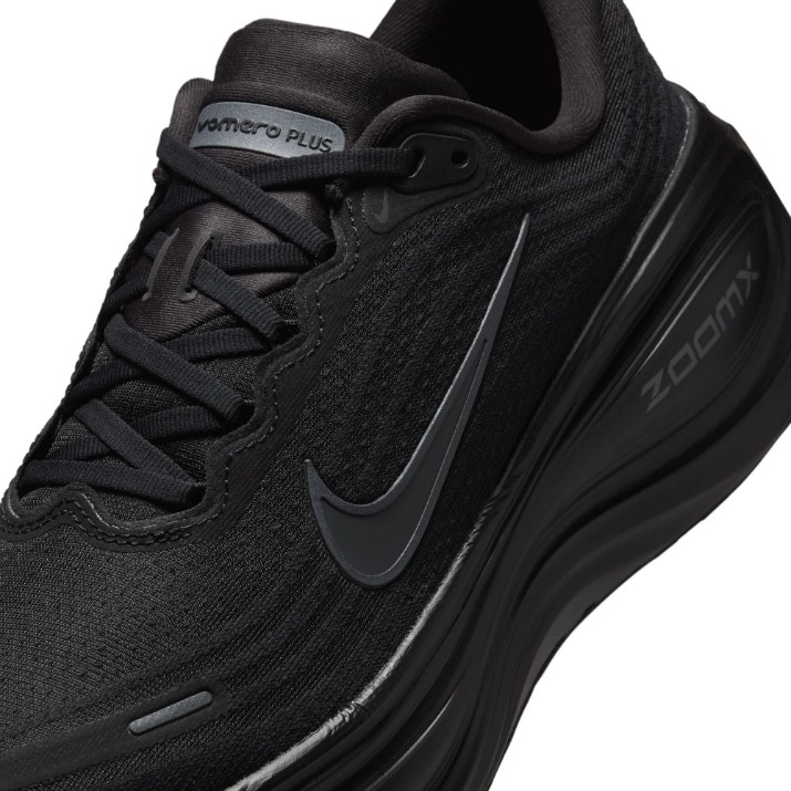 Кроссовки мужские Nike Vomero Plus Black/Metallic Dark Grey/Cool Grey/Dark Smoke Grey, s.40.5