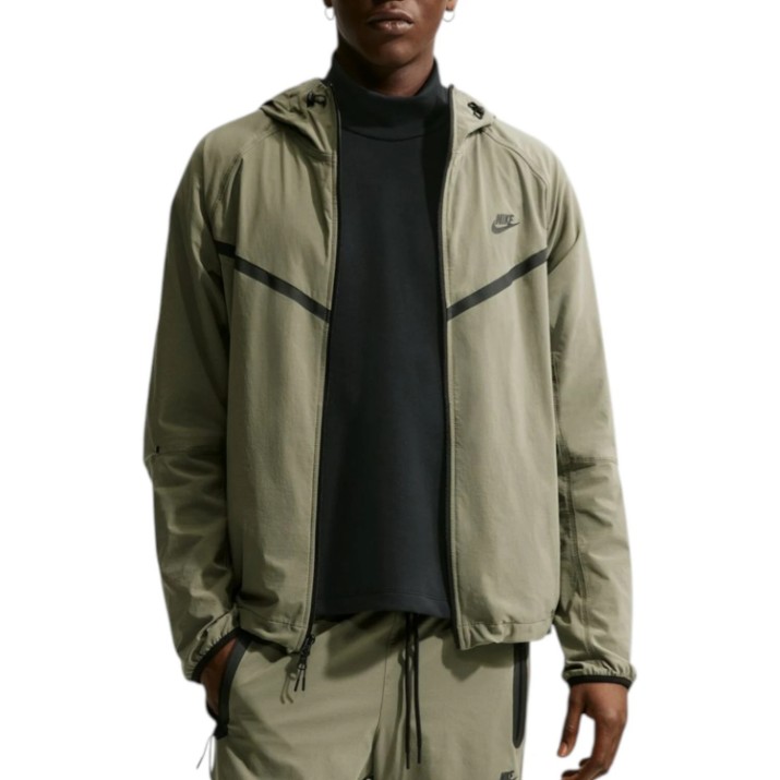 Мужская ветровка Nike Tech Jacket Silver Sage/Black, s.S