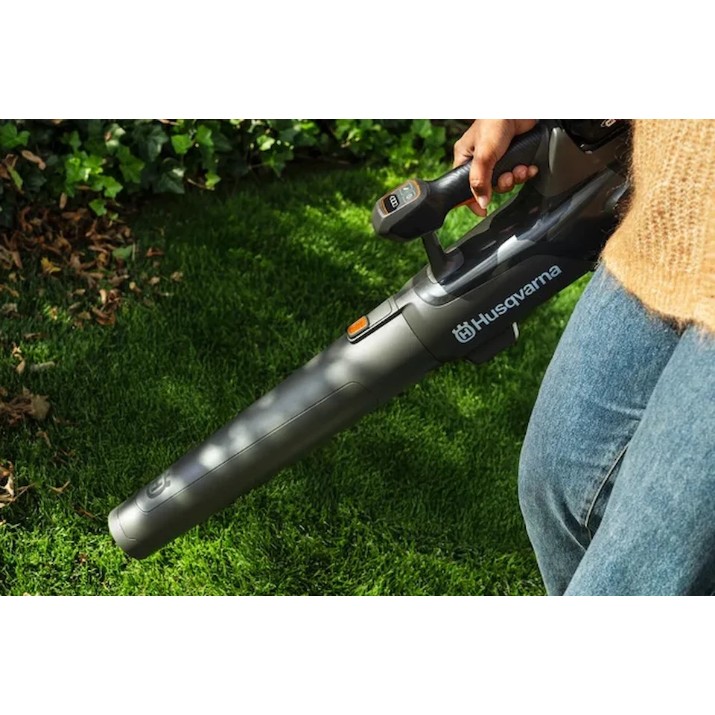 Suflantă de frunze Husqvarna Aspire B8X-P4A (970620404)