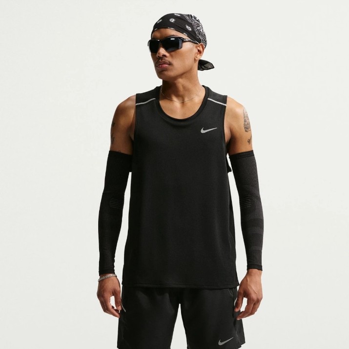 Maiou bărbătesc Nike Miler Black, s.L