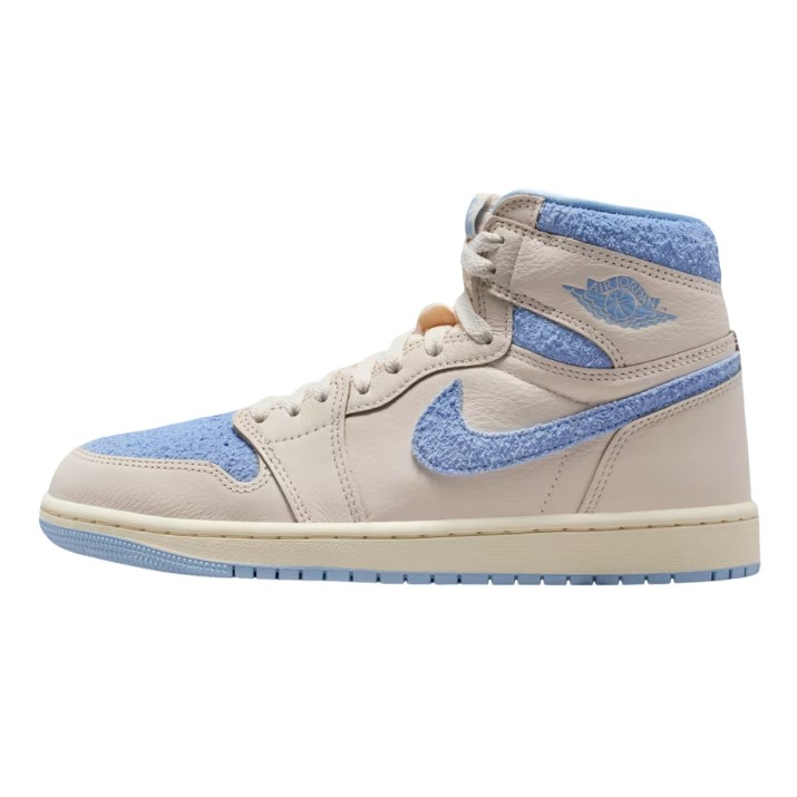 Ботинки женские Nike Air Jordan 1 Retro High OG Pale Ivory/Coconut Milk/Psychic Blue, s.40