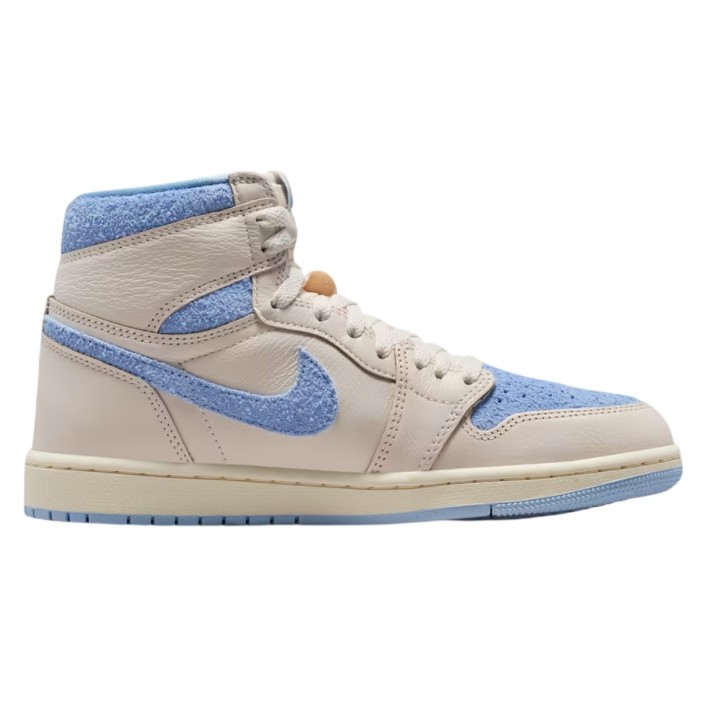 Ботинки женские Nike Air Jordan 1 Retro High OG Pale Ivory/Coconut Milk/Psychic Blue, s.40