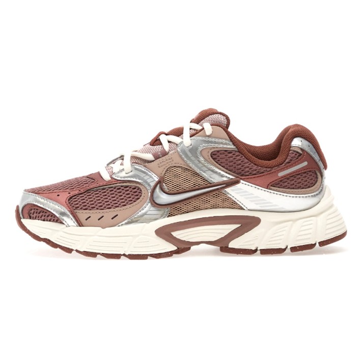 Кроссовки женские Nike V5 Rnr Smokey Mauve/Metallic Silver/Red Sepia, s.36