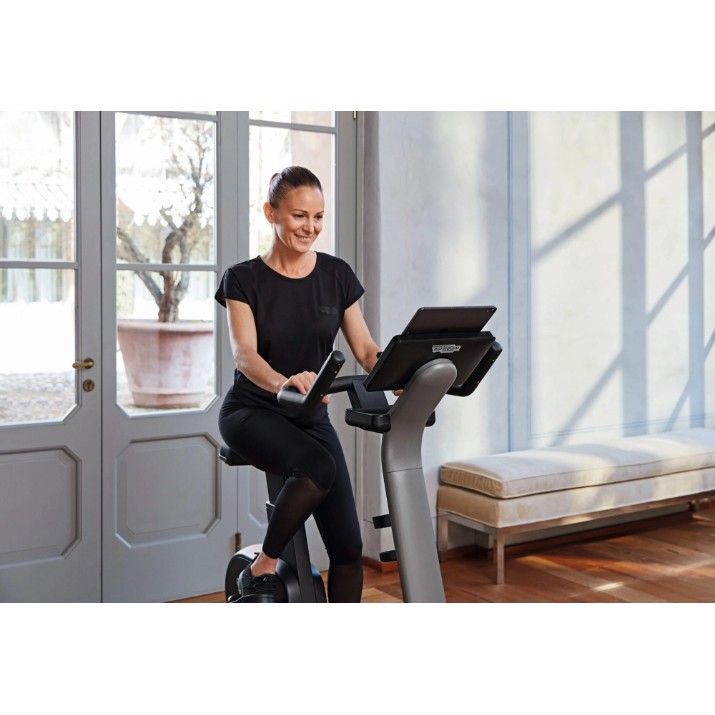 Велотренажер Technogym Cycle 