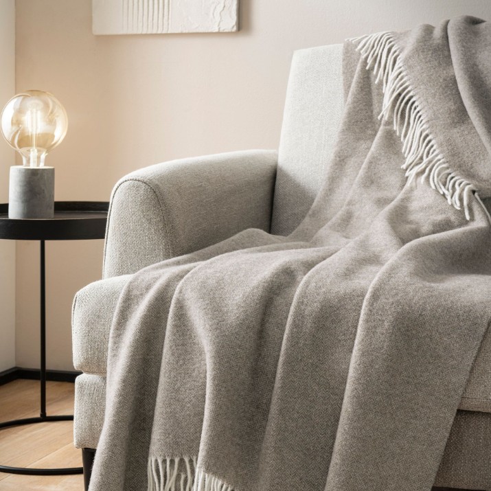 Pătura Bugatti 150х200cm Beige (3090/300)