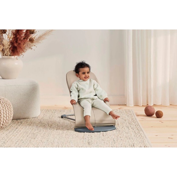 Детский шезлонг BabyBjorn Balance Soft Woven Khaki/Beige (005226A)