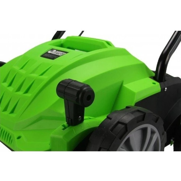 Mașina pentru greblat Ripper M83271