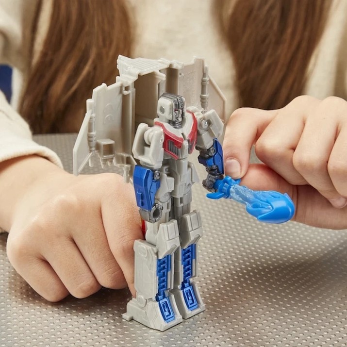 Figura Eroului Hasbro Transformers: Starscream One Robot Battlers (F9392)