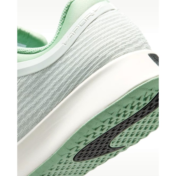 Adidași pentru dame Nike Vapor Pro 3 Light Silver/Steam/Phantom/Black, s.36.5