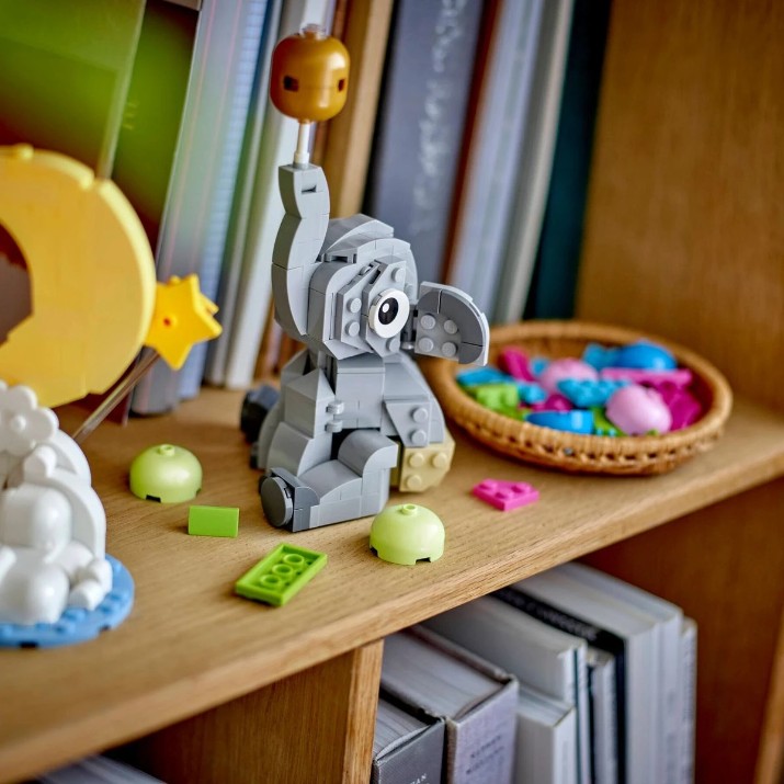 Конструктор Lego Extended Line: Baby Elephant in the Sky (40814)