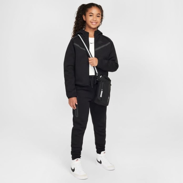 Детская толстовка Nike sportswear Tech Fleece Black, s.L