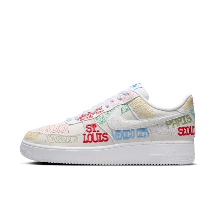 Ghete pentru bărbați Nike Air Force 1 07 LV8 White/White, s.45