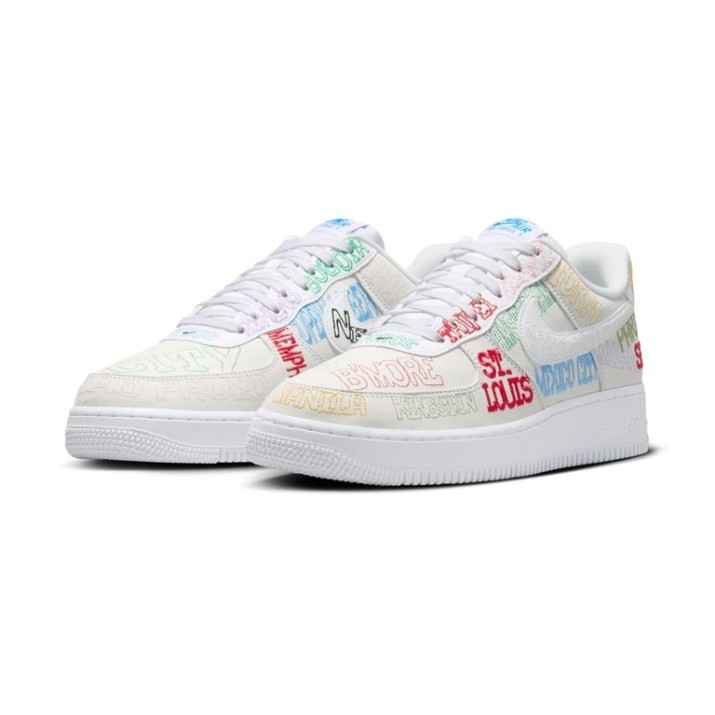 Ghete pentru bărbați Nike Air Force 1 07 LV8 White/White, s.42