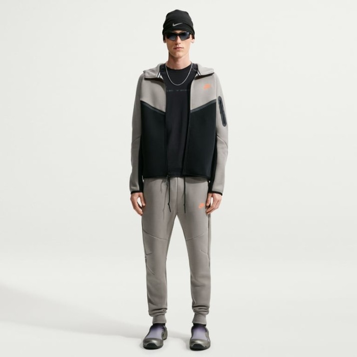 Мужская толстовка Nike Tech Fleece Light Army/Black/Total Orange, s.S