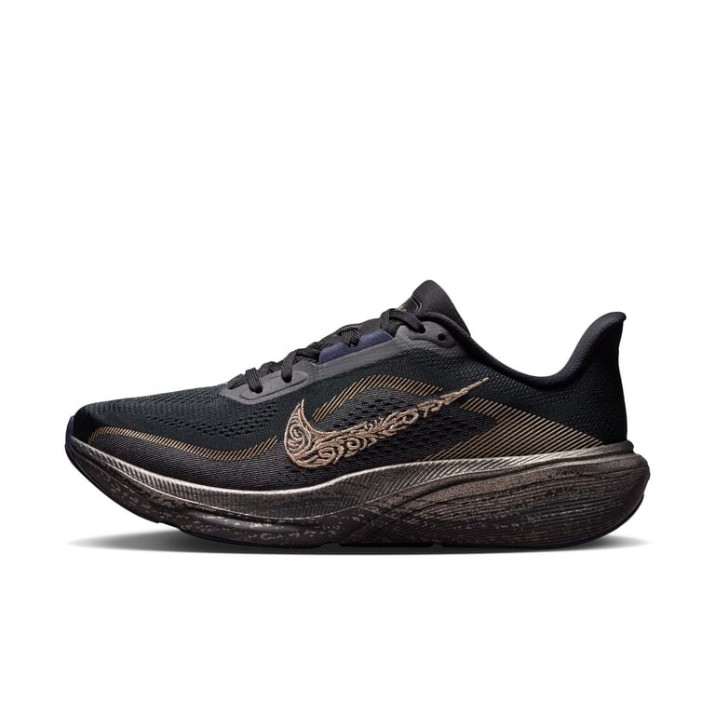 Adidași pentru dame Nike Pegasus 42 "Keely Hodgkinson" Black/Pitch Blue/Blackened Blue/Blur, s.39