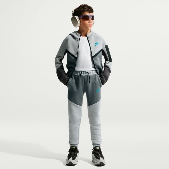 Hanorac pentru copii Nike Sportswear Tech Fleece Light Smoke Grey/Smoke Grey/Anthracite/Black, s.S