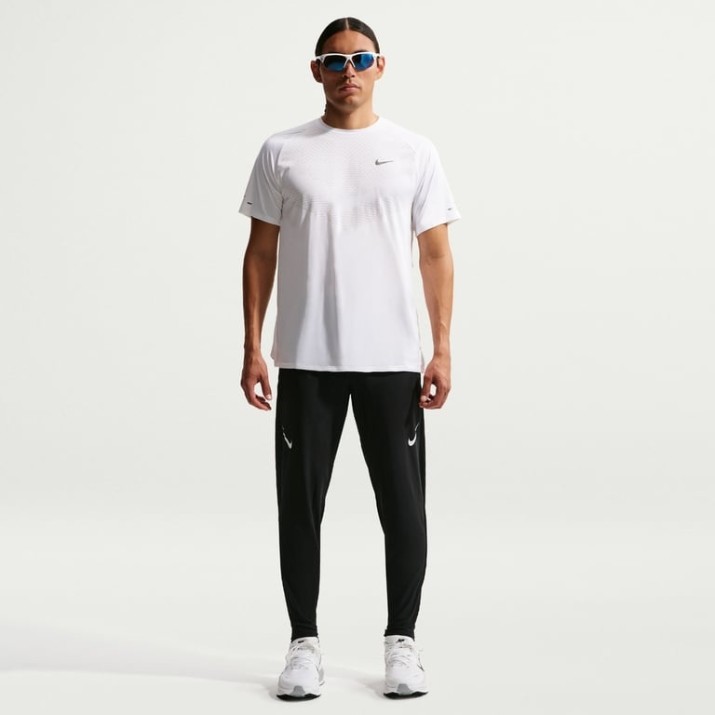 Pantaloni spotivi pentru bărbați Nike AeroSwift Dri-FIT Black/Summit White, s.XL