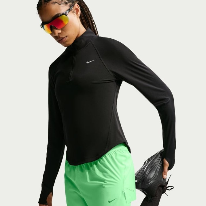 Pantaloni scurți dame Nike Swift Dri-FIT 2-in-1 Illusion Green/Reflective Silver, s.S