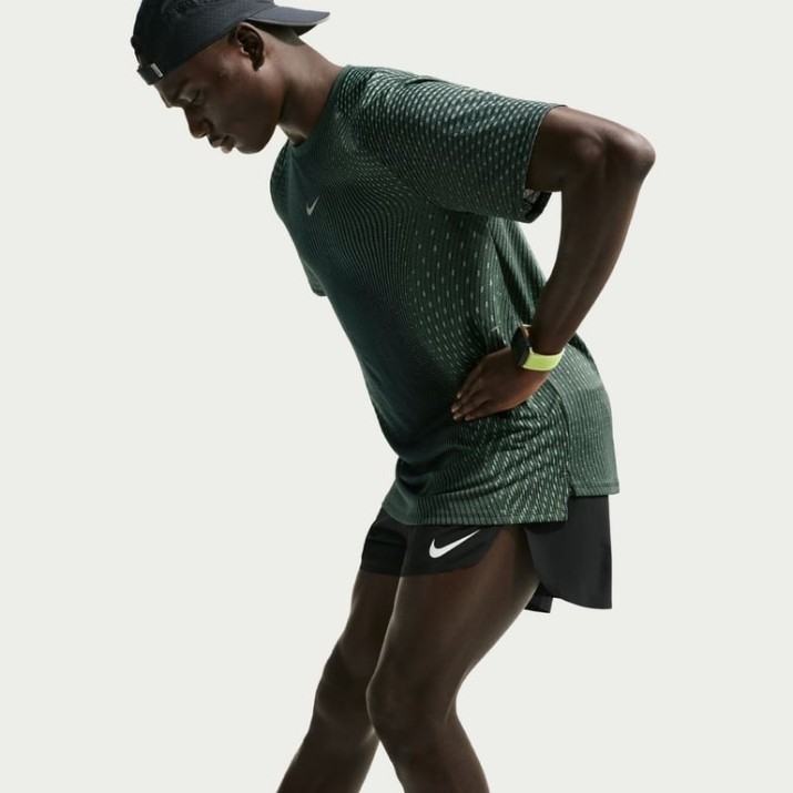 Мужская футболка Nike Stride Aero-FIT Black/Light Green Spark/Reflective Silver, s.XXL