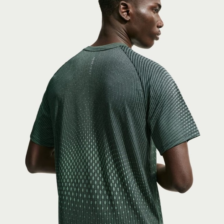 Мужская футболка Nike Stride Aero-FIT Black/Light Green Spark/Reflective Silver, s.XXL