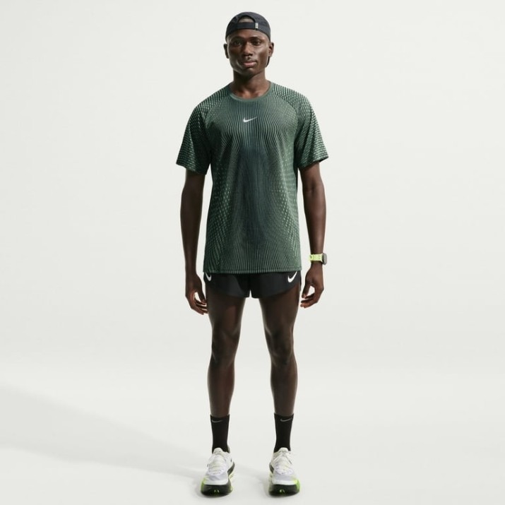 Мужская футболка Nike Stride Aero-FIT Black/Light Green Spark/Reflective Silver, s.L
