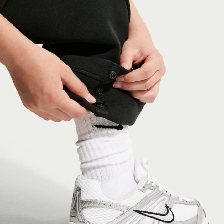 Детские спортивные штаны Nike G Tech Fleece Black, s.XL
