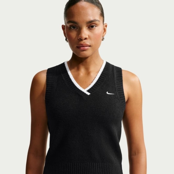 Vesta damă Nike Sportswear Chill Knit Black/White, s.XL