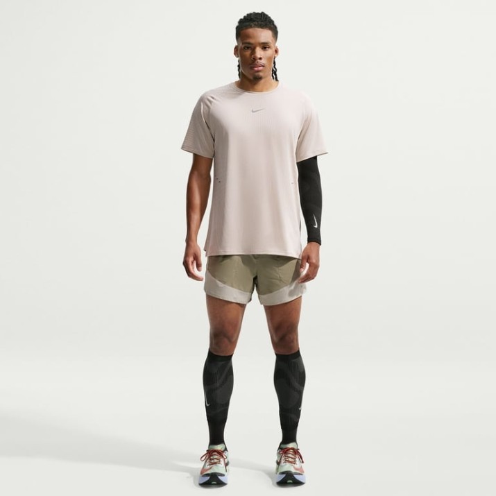 Tricou bărbătesc Nike Stride Aero-FIT Cream II/Sail, s.S