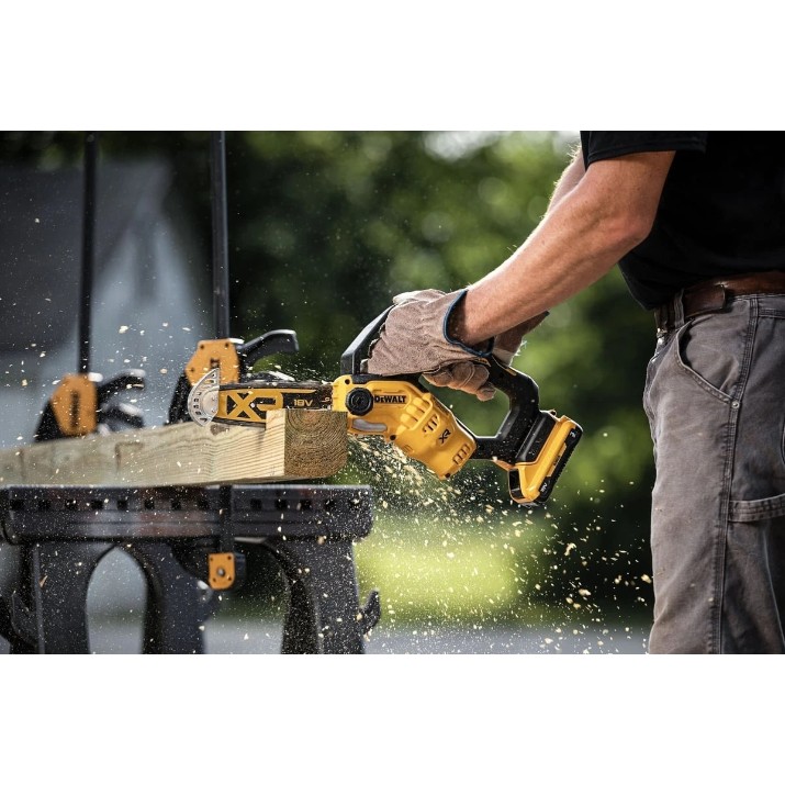 Цепная пила аккумуляторная DeWalt DCMPS520P1