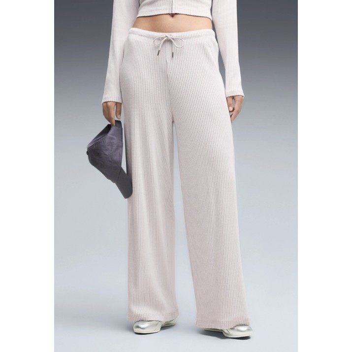 Детские спортивные штаны Puma Essentials Ribbed Wide Leg Soft Misty Pink Heather, s.140