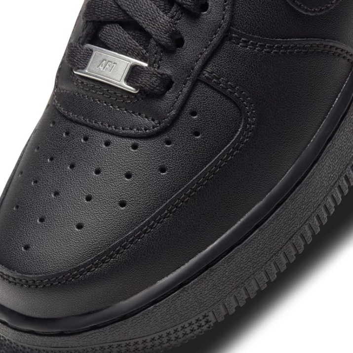 Кеды женские Nike Air Force 1 07 Black, s.40.5