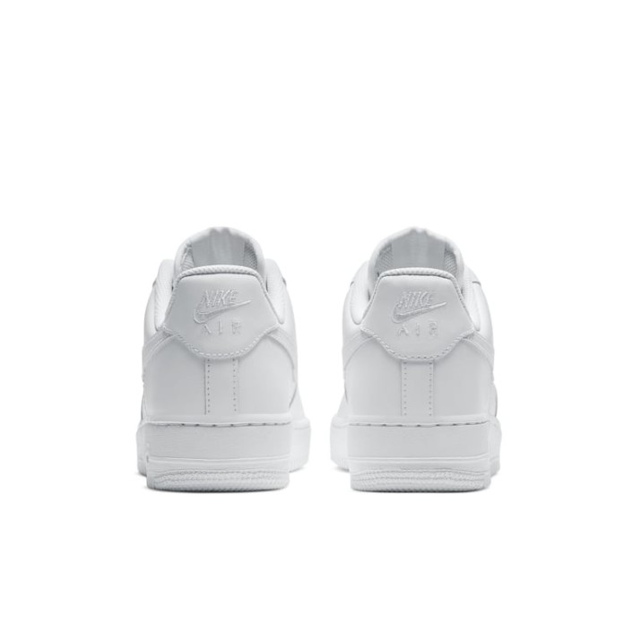 Ghete pentru dame Nike Air Force 1 07 White, s.38.5