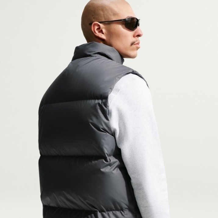 Мужская жилетка Nike Sportswear Club Therma-FIT DownIron Grey/White, s.XXL