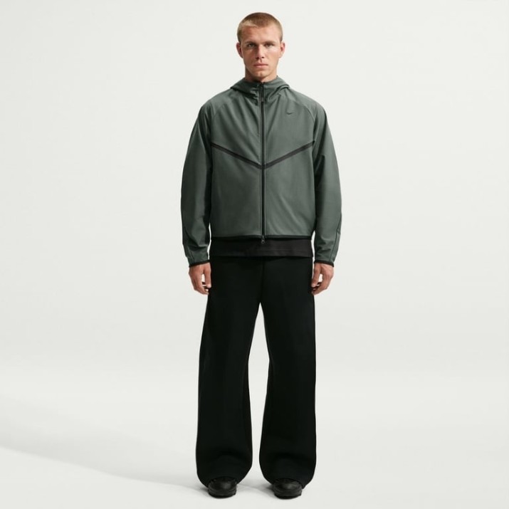 Мужская ветровка Nike Tech Shori Knit Full-Zip Windrunner Camo Green/Black, s.XL