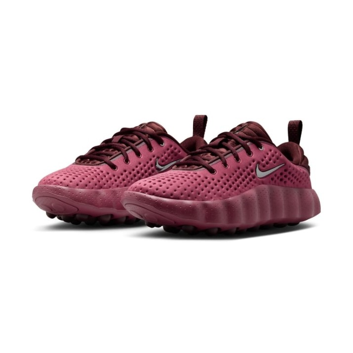 Кроссовки женские Nike Mind 002 Pink Smoke/Metallic Silver/Mystic Dates, s.40.5
