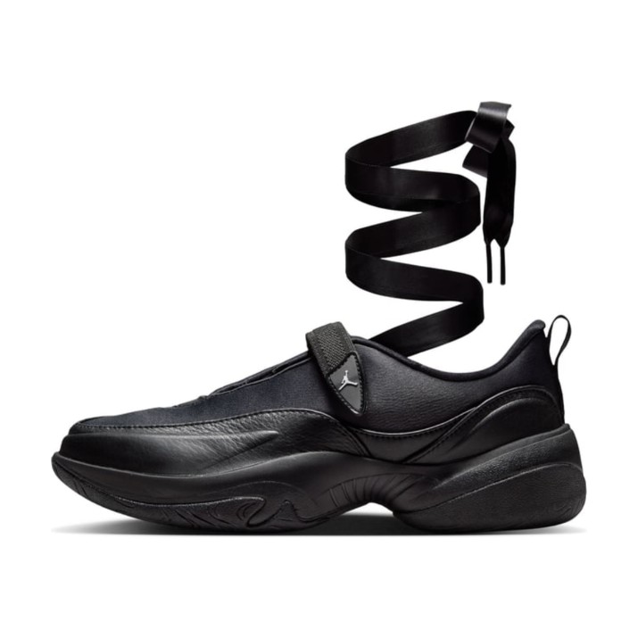 Adidași pentru dame Nike Jordan Pointe Black/Summit White/Anthracite, s.37.5